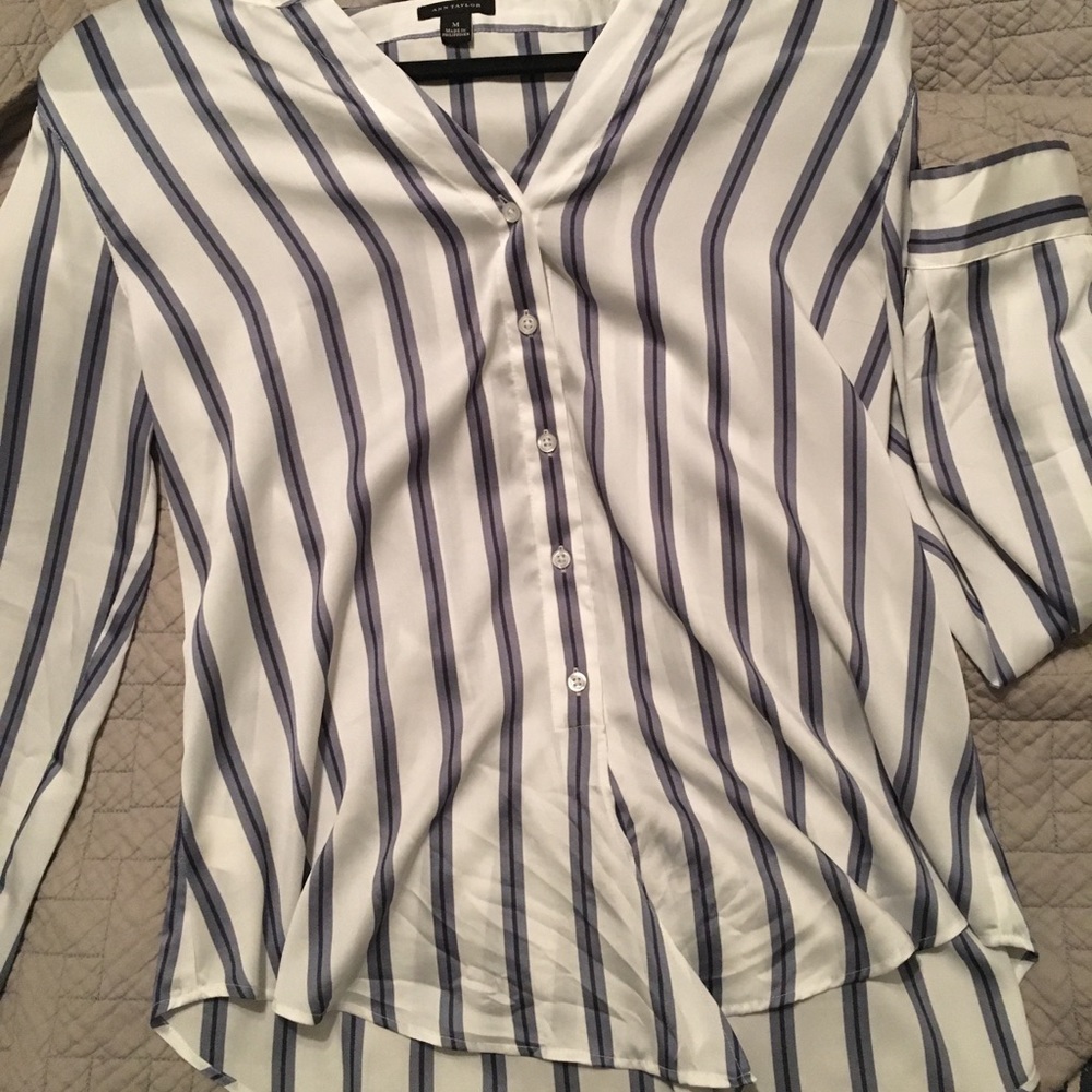Ann Taylor button down blouse